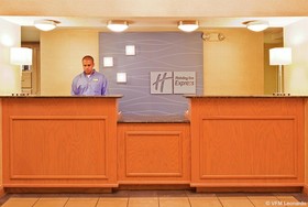 Holiday Inn Express & Suites Fort Payne