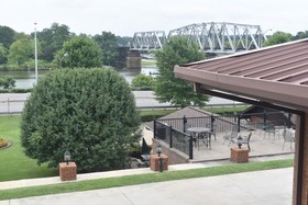 Gadsden Inn & Suites