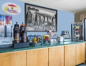 Super 8 by Wyndham Gadsden AL