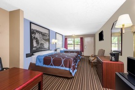 Super 8 by Wyndham Gadsden AL