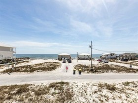 Anchors Away by Meyer Vacation Rentals