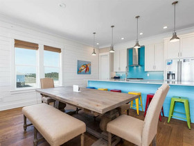 Anchors Away by Meyer Vacation Rentals