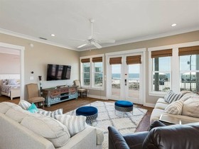 Anchors Away by Meyer Vacation Rentals