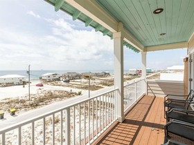 Anchors Away by Meyer Vacation Rentals