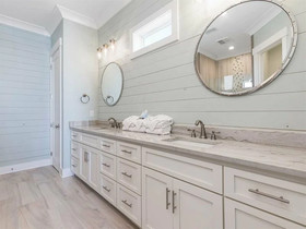 Anchors Away by Meyer Vacation Rentals