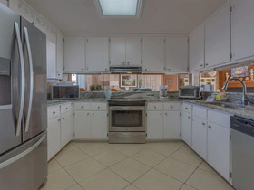 Barefoot Beach by Meyer Vacation Rentals