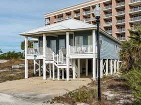 Barefoot Contessa by Meyer Vacation Rentals