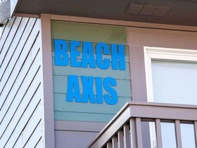 Beach Axis