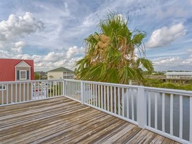 Beach Haven by Vacasa