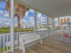 Beach Haven by Vacasa