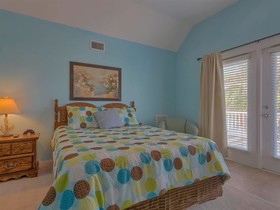 Beach Haven by Vacasa