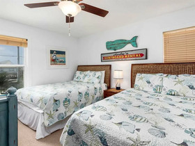 Breeze In by Meyer Vacation Rentals
