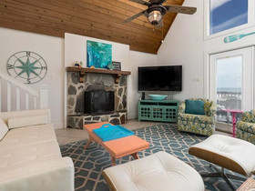 Breeze In by Meyer Vacation Rentals