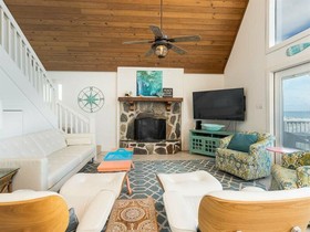 Breeze In by Meyer Vacation Rentals