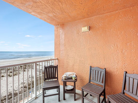 Buena Vista by RedAwning