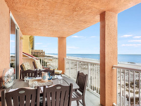 Buena Vista by RedAwning