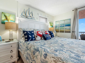 Buena Vista by RedAwning