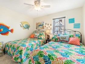 Buena Vista by RedAwning