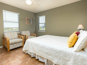 Casa Crockett by Meyer Vacation Rentals