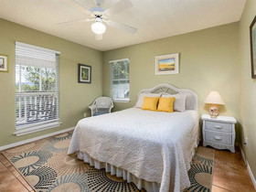 Casa Crockett by Meyer Vacation Rentals