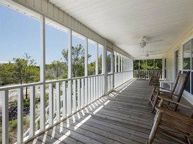 Casa Crockett by Meyer Vacation Rentals