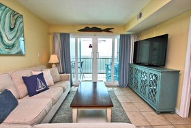 Castaways by Youngs Suncoast