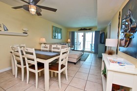 Castaways by Youngs Suncoast