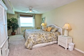 Castaways by Youngs Suncoast