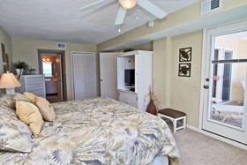 Castaways by Youngs Suncoast