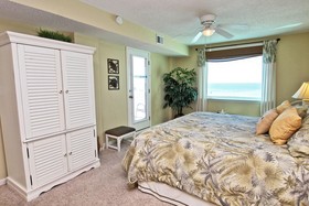 Castaways by Youngs Suncoast