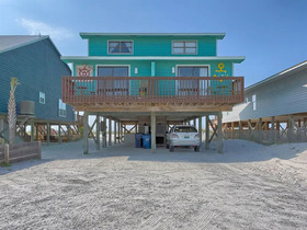 Coastal Calm by Meyer Vacation Rentals