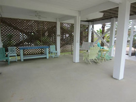 Coastal Dream by Meyer Vacation Rentals