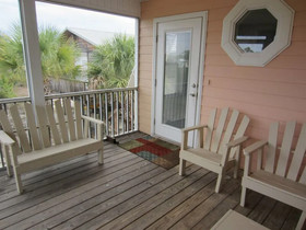 Coastal Dream by Meyer Vacation Rentals
