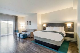 Comfort Inn & Suites Gulf Shores East Beach near Gulf State Park