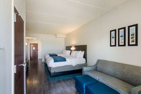 Comfort Inn & Suites Gulf Shores East Beach near Gulf State Park