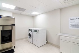 Comfort Inn & Suites Gulf Shores East Beach near Gulf State Park