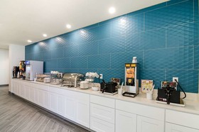 Comfort Inn & Suites Gulf Shores East Beach near Gulf State Park