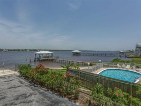 Compass Point by Vacasa