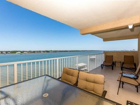Compass Point by Vacasa