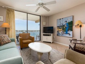 Compass Point by Vacasa