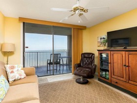 Compass Point by Vacasa