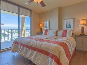Compass Point by Vacasa