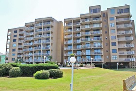 Compass Point by Youngs Suncoast