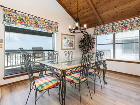 Conch Out by Meyer Vacation Rentals