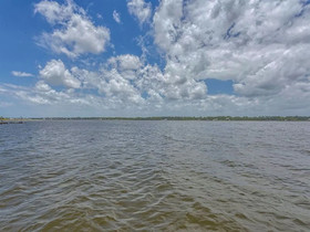 Crystal Lagoon by Meyer Vacation Rentals