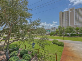 Crystal Lagoon by Meyer Vacation Rentals