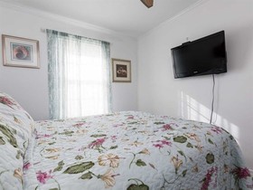 Dolphin Dreams by Meyer Vacation Rentals