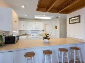 Dolphin Dreams by Meyer Vacation Rentals