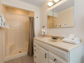 Dolphin Dreams by Meyer Vacation Rentals