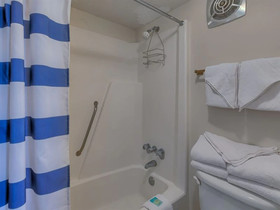 Edgewater by Meyer Vacation Rentals